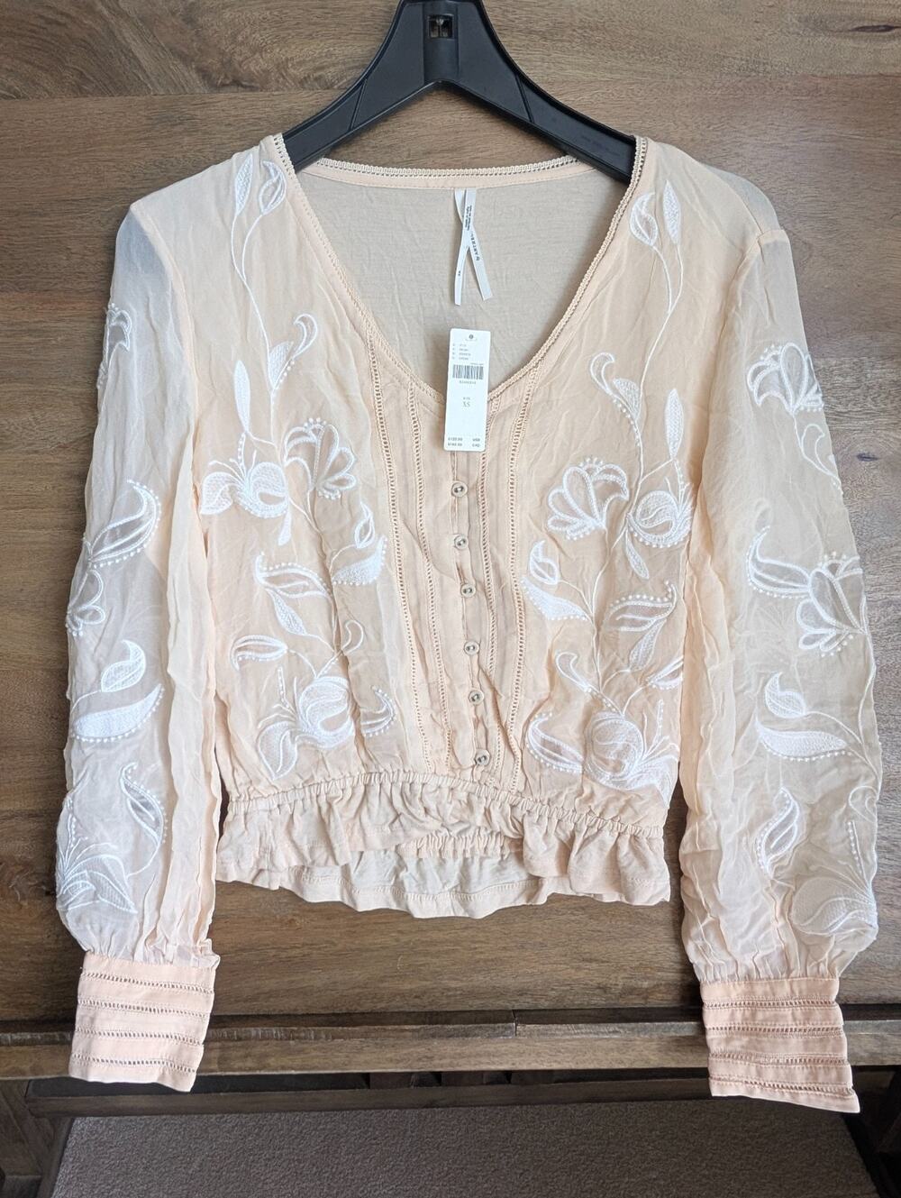 NWT Anthropologie Blouse Top Womens XS Peach Embroidered Floral Button Front